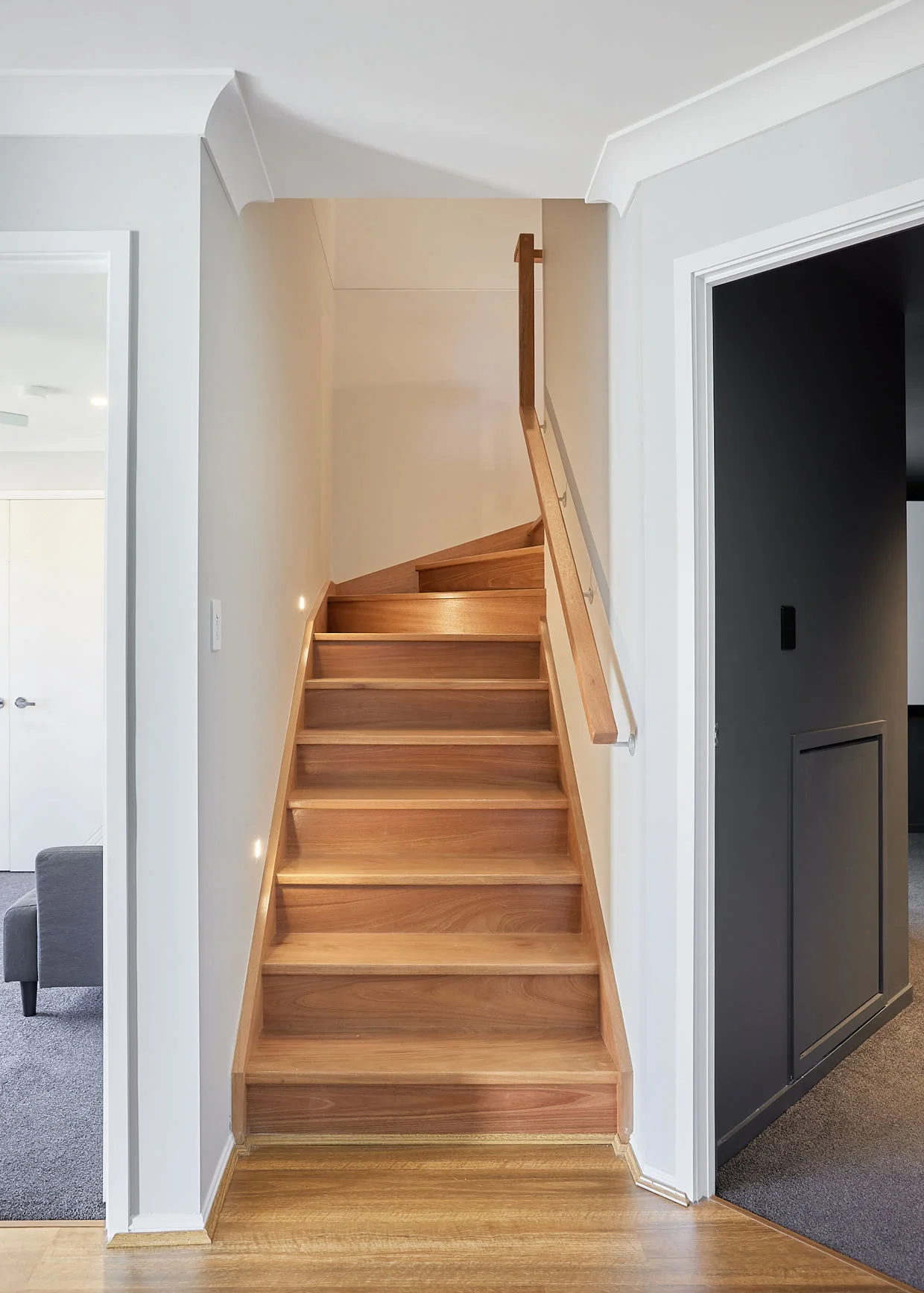 Nottinghill Pl Oxenford Stair Case