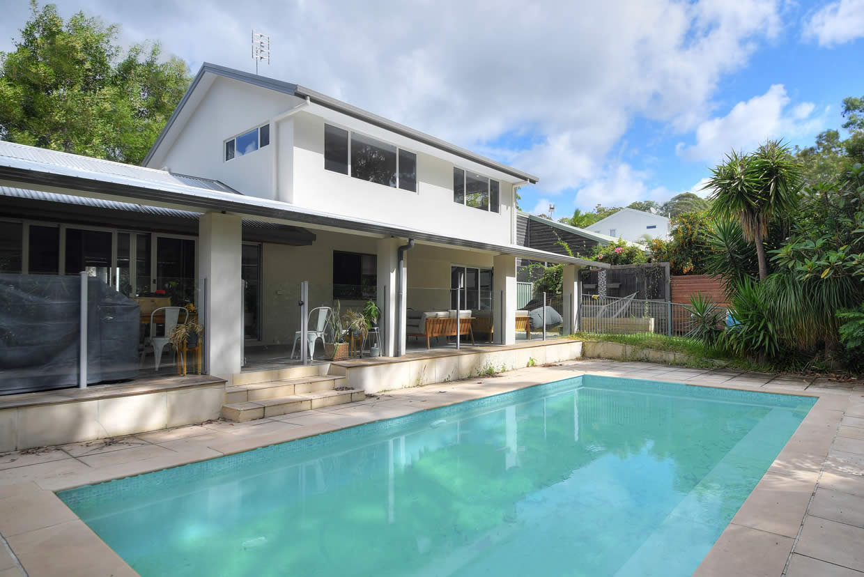 Second-Storey Addition In Currumbin Waters